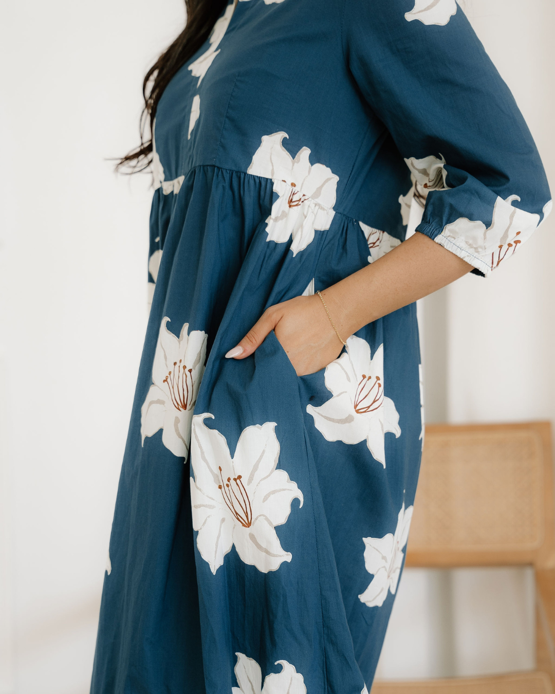Winslet Floral Shirt Collar V Neck 3/4 Sleeve Shift Midi Dress